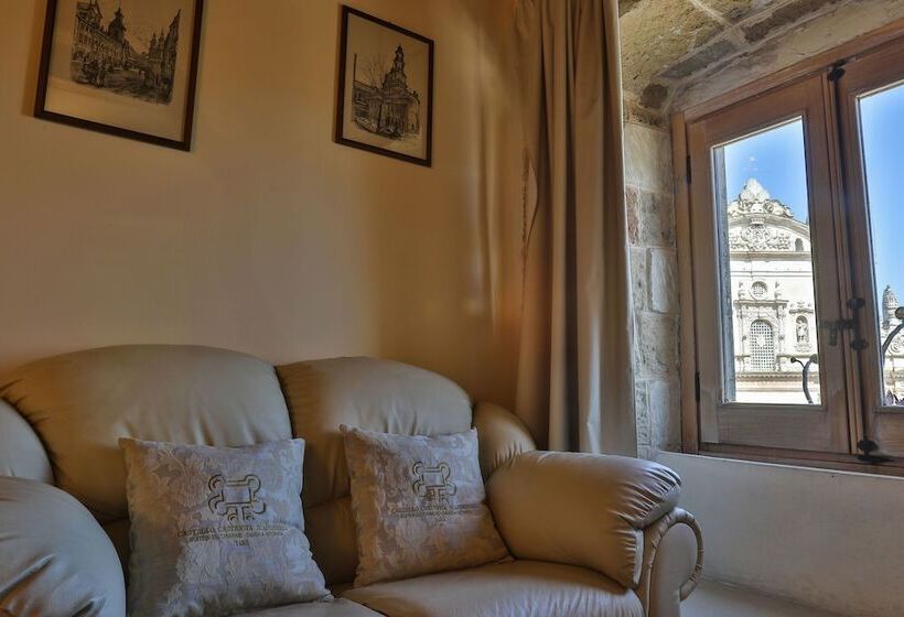 مبيت وإفطار Castello Castriota Scanderbeg