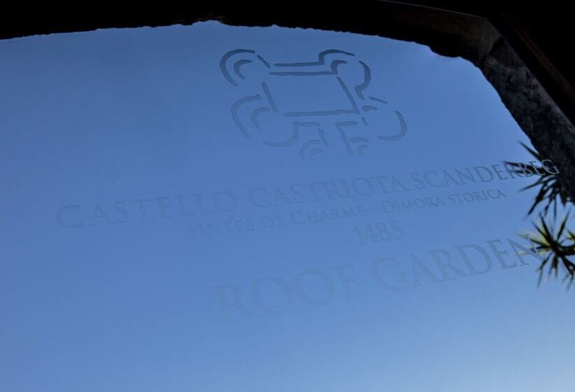 مبيت وإفطار Castello Castriota Scanderbeg