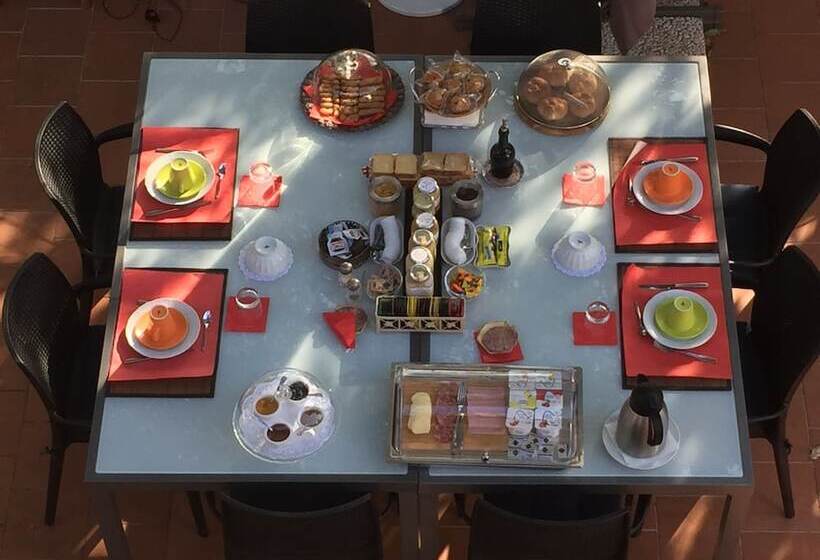 ベッドアンドブレックファースト Domus Verdiana