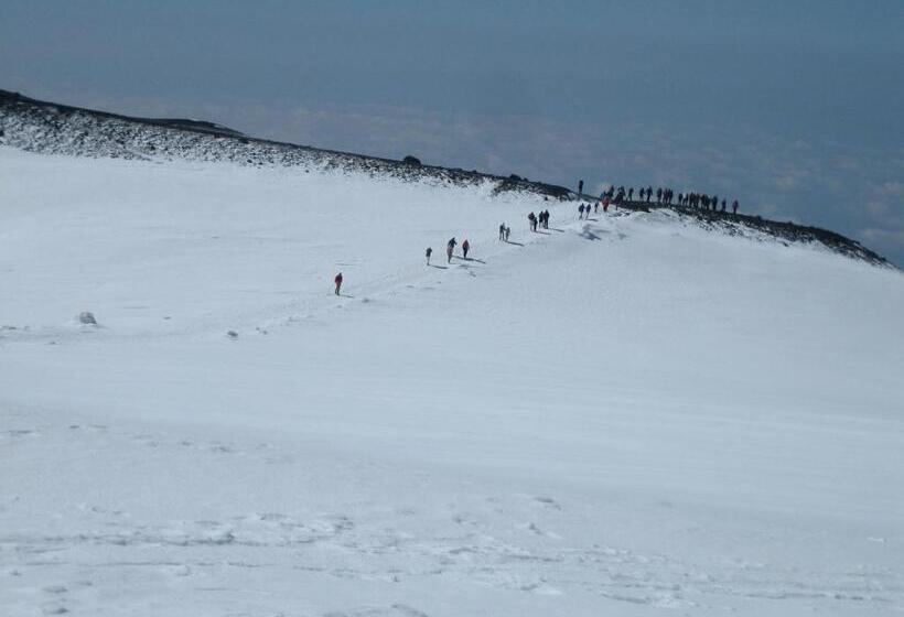 ベッドアンドブレックファースト Domus Verdiana