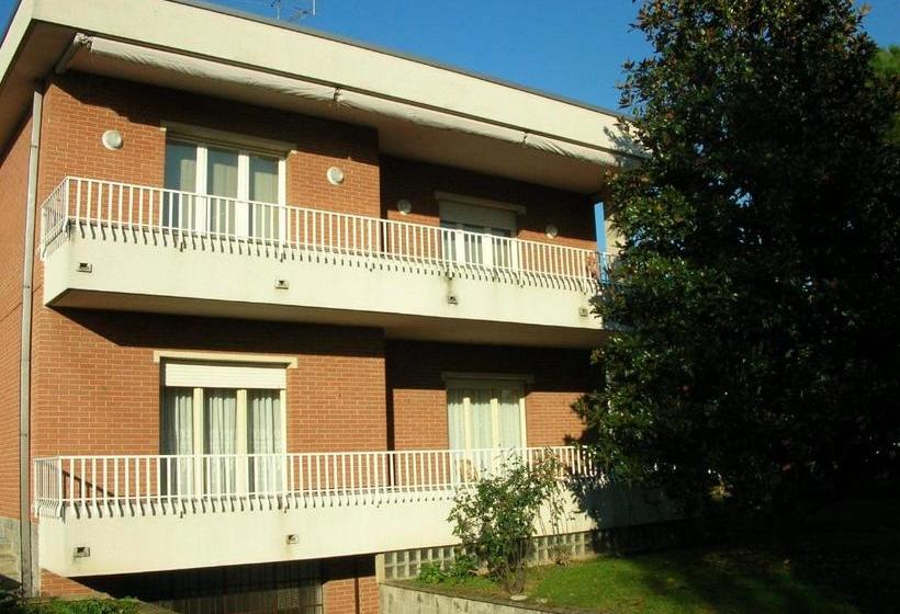 Bed And Breakfast Groane