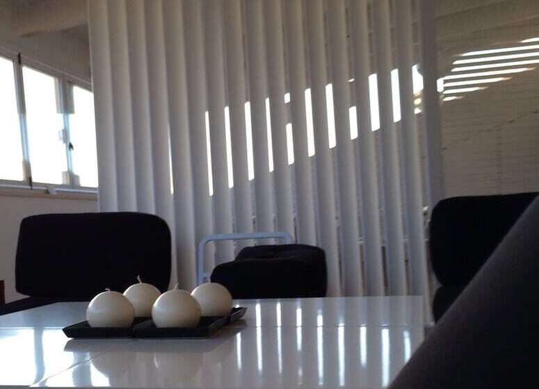 ベッドアンドブレックファースト Il Falco E Il Gabbiano