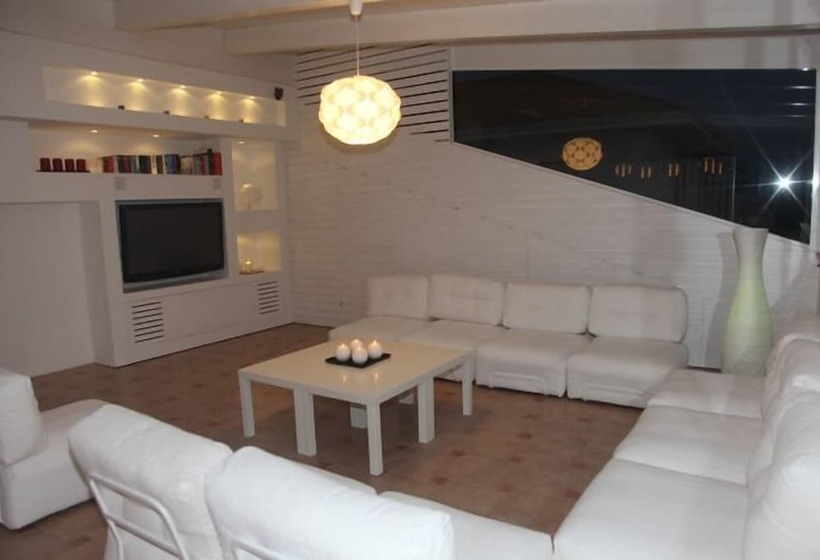 ベッドアンドブレックファースト Il Falco E Il Gabbiano