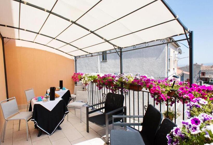 住宿加早餐  La Casa Dei Fiori