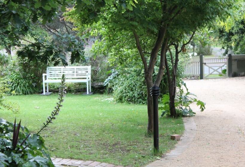 צימר Oak Tree Lodge