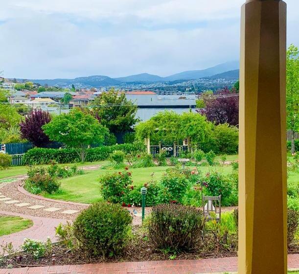 צימר Orana House