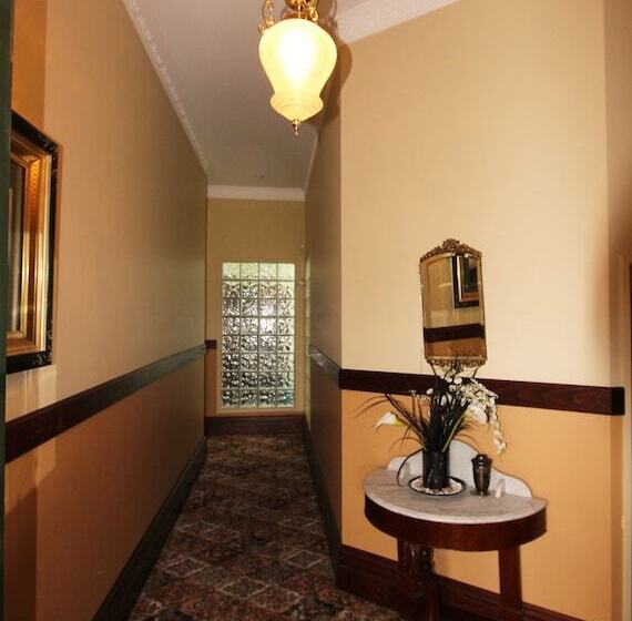 Bed and Breakfast Orana House