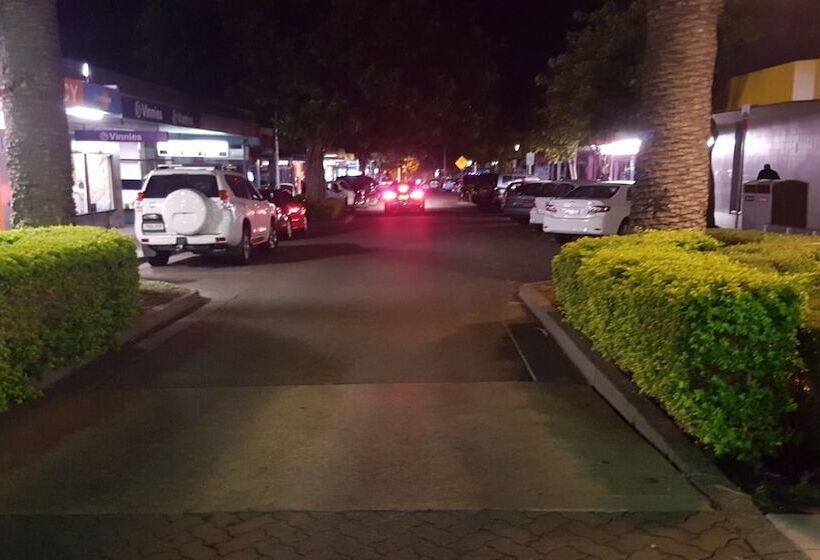 צימר The Entrance Backpackers