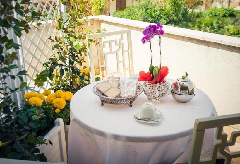 تختخواب و صبحانه Villa Magnolia Luxury Suites