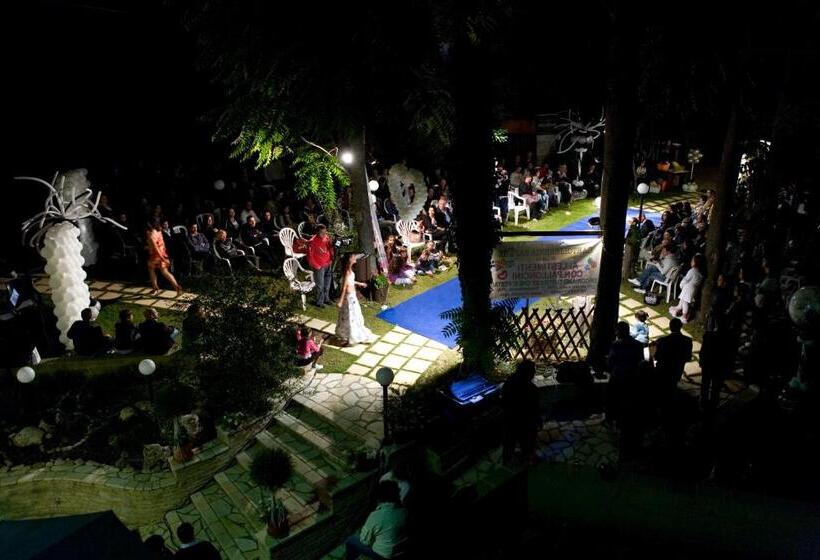 مبيت وإفطار Villa Martina