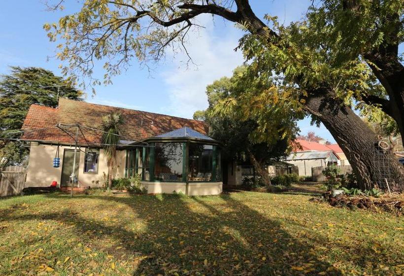 Colwyn House Bed & Breakfast & Stable Cottage