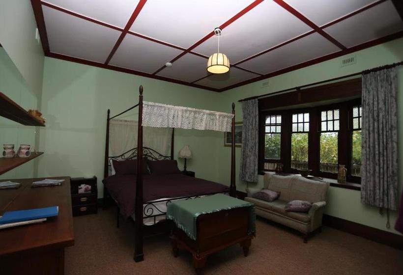 Colwyn House Bed & Breakfast & Stable Cottage