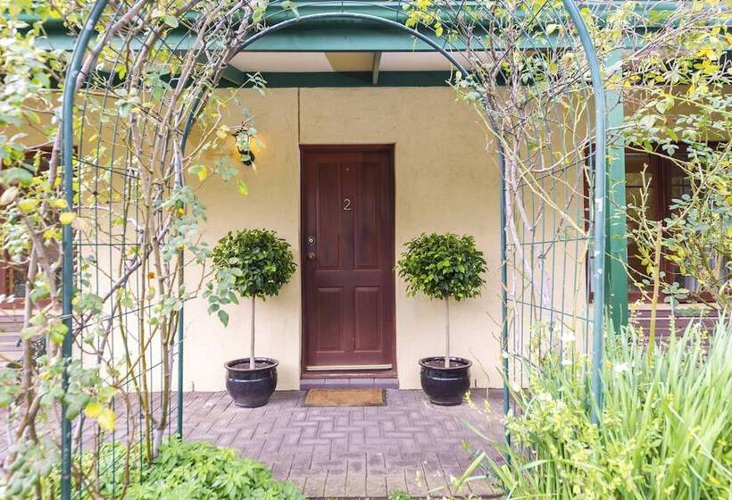 Country Pleasures Bed And Breakfast