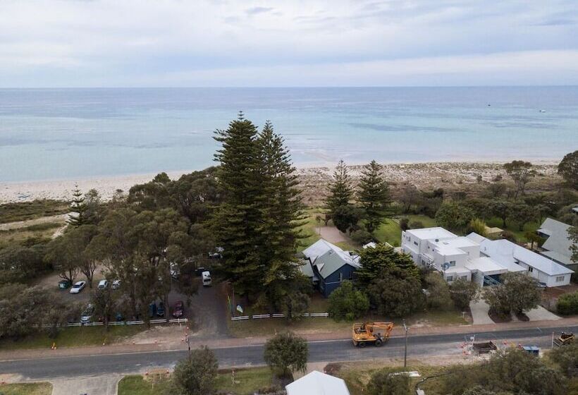 Dunsborough Beachouse Yha Hostel