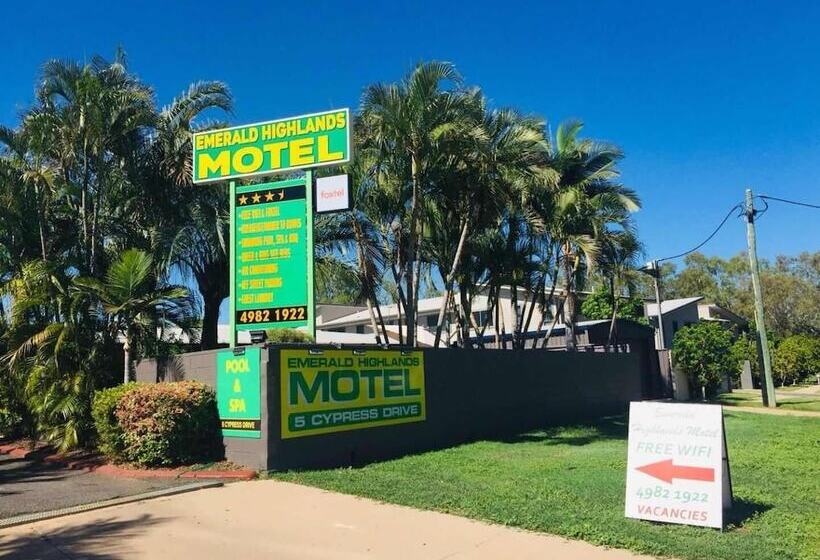 Emerald Highlands Motel