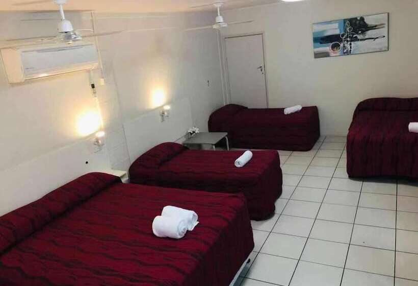 Emerald Highlands Motel