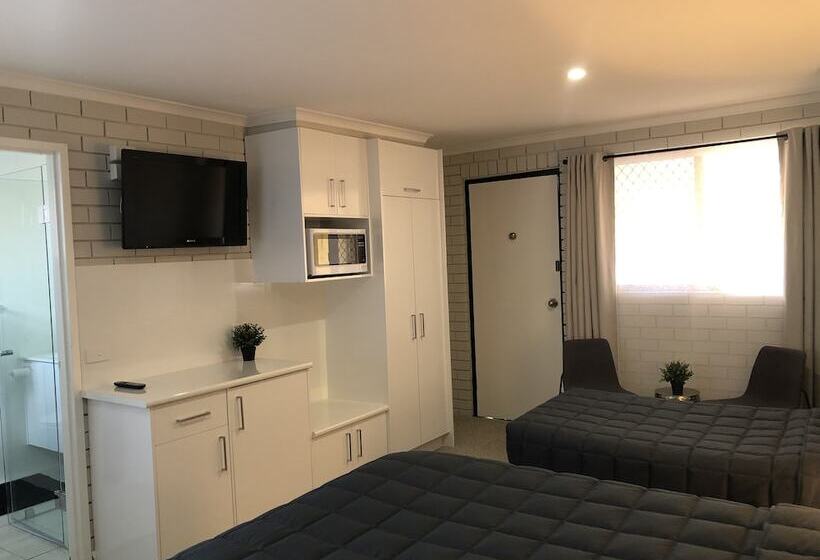 Estelle Kramer Motel