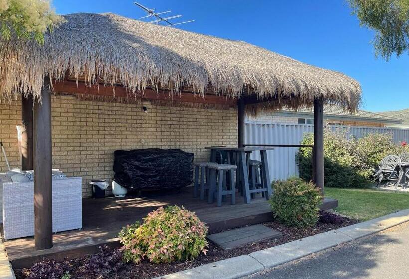 Busselton Gale Street Motel & Villas