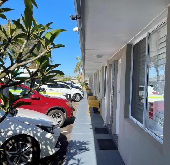 Busselton Gale Street Motel & Villas
