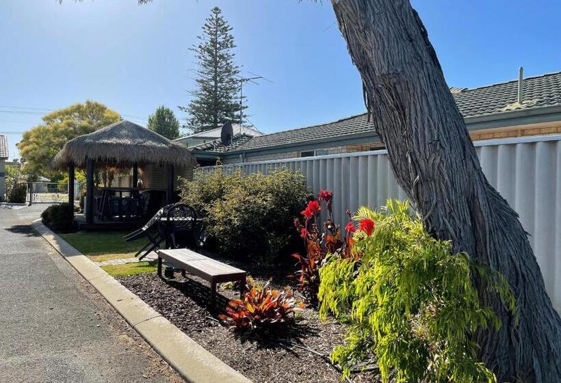 Busselton Gale Street Motel & Villas