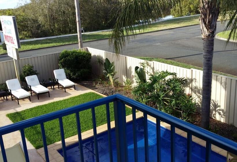 Harrington Village Motel