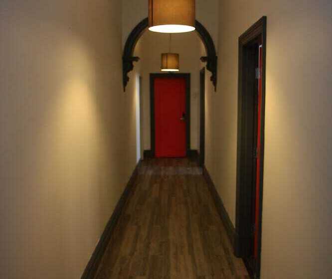 Haus Accommodation Hostel