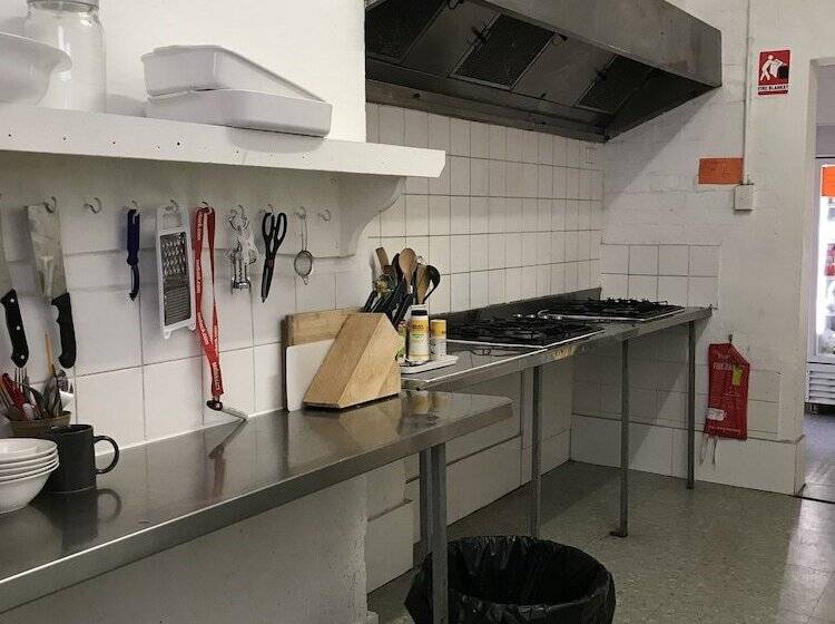 Haus Accommodation   Hostel