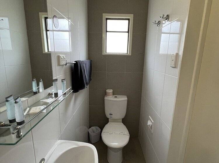 Hi Way Motel Grafton   Contactless