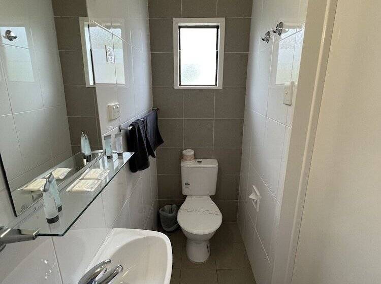 Hi Way Motel Grafton   Contactless