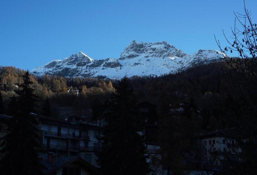 בית מלון כפרי Al Caminetto