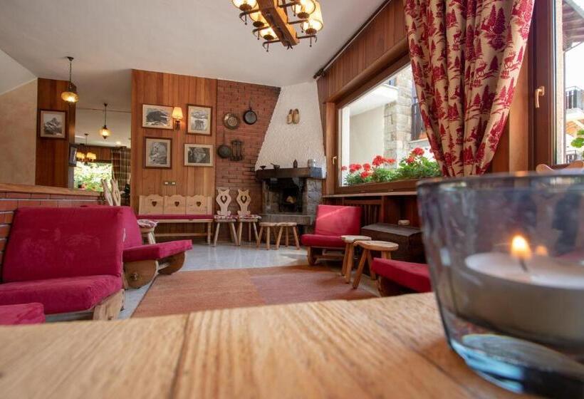 בית מלון כפרי Al Caminetto