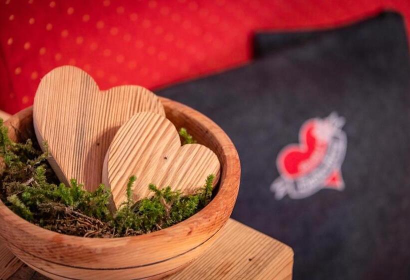 בית מלון כפרי Chalets Almdorf Haidenberg