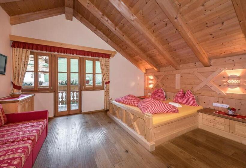 בית מלון כפרי Chalets Almdorf Haidenberg