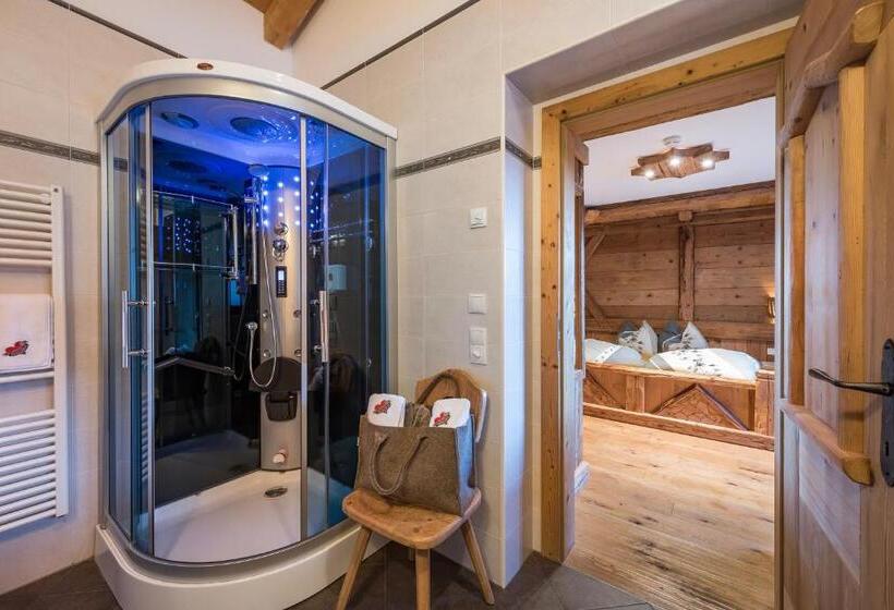 בית מלון כפרי Chalets Almdorf Haidenberg