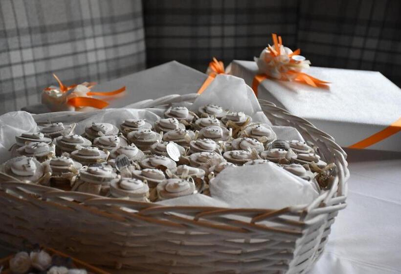 هتل Alpenrose Wellness