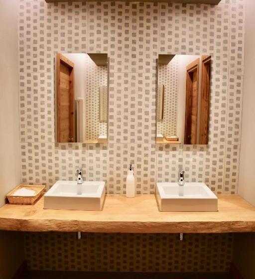 فندق Alpenrose Wellness