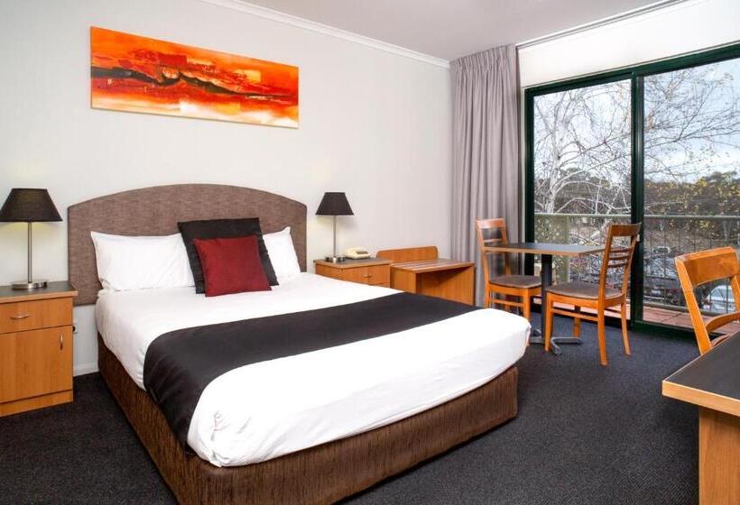 Alpha Hotel Canberra