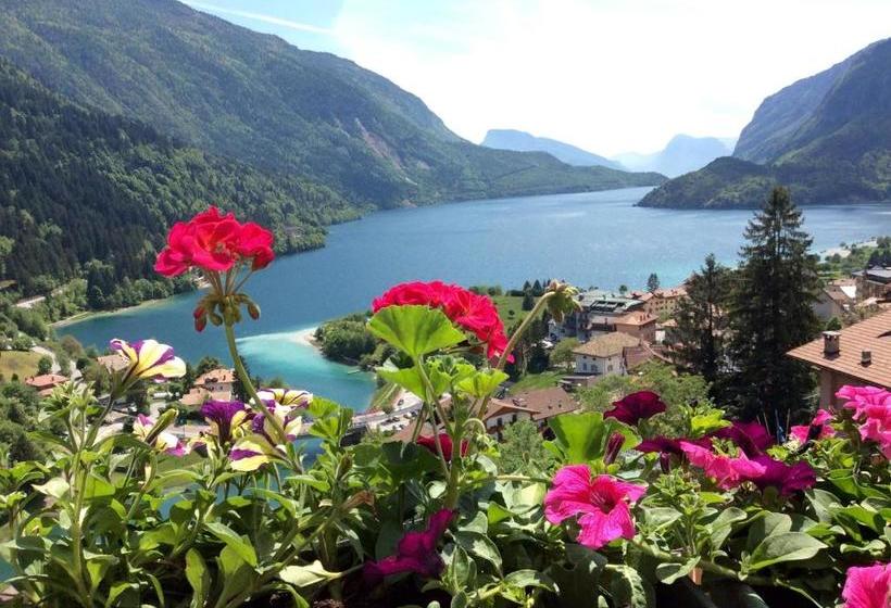 בית מלון כפרי Aurora