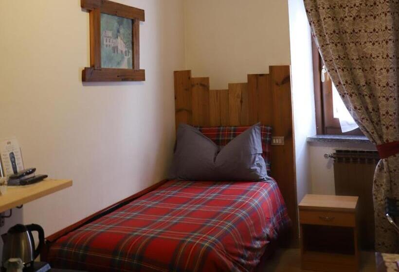 בית מלון כפרי Bucaneve