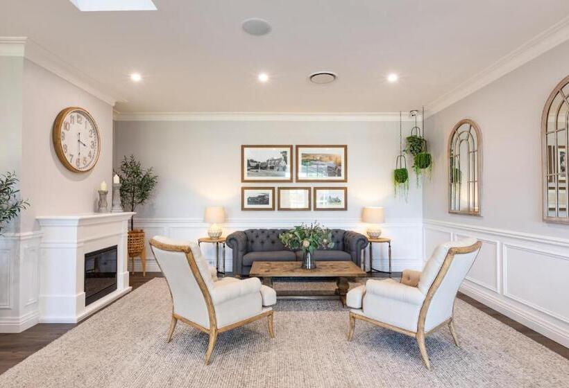 בית מלון כפרי Camden Valley Inn