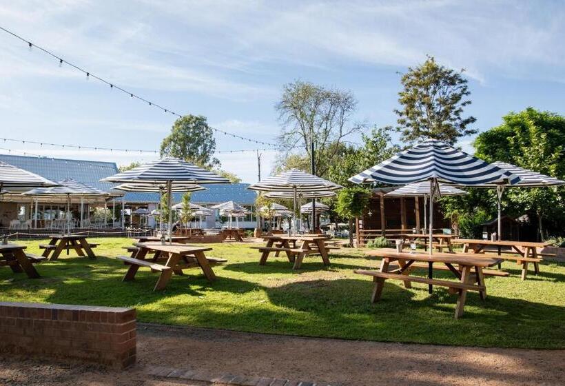 בית מלון כפרי Camden Valley Inn