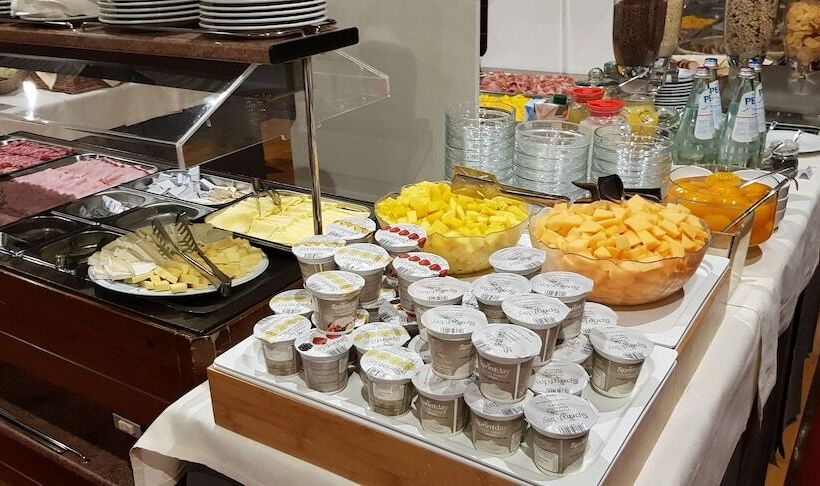 בית מלון כפרי Castel Latemar