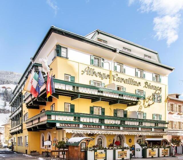 호텔 Cavallino Bianco   Weisses Roessl