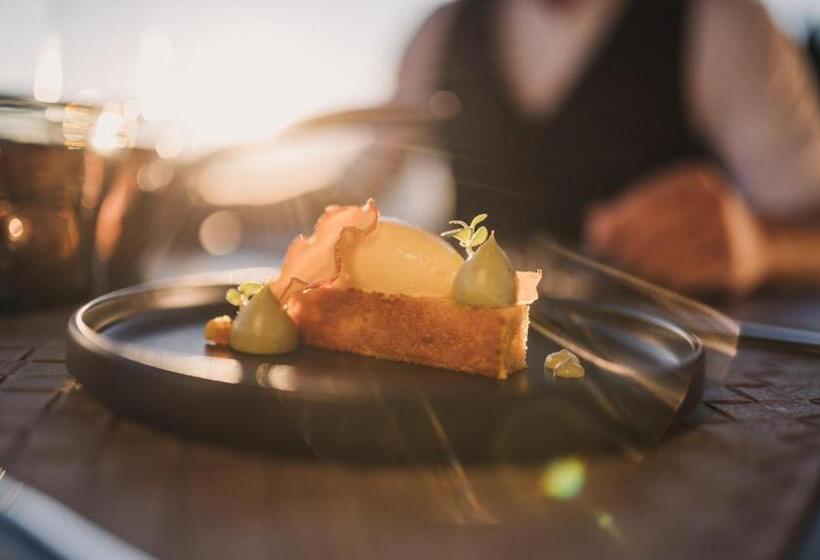 ホテル Chalet Mirabell