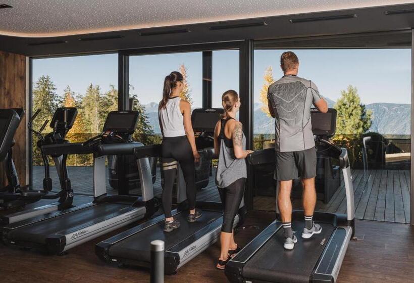 ホテル Chalet Mirabell