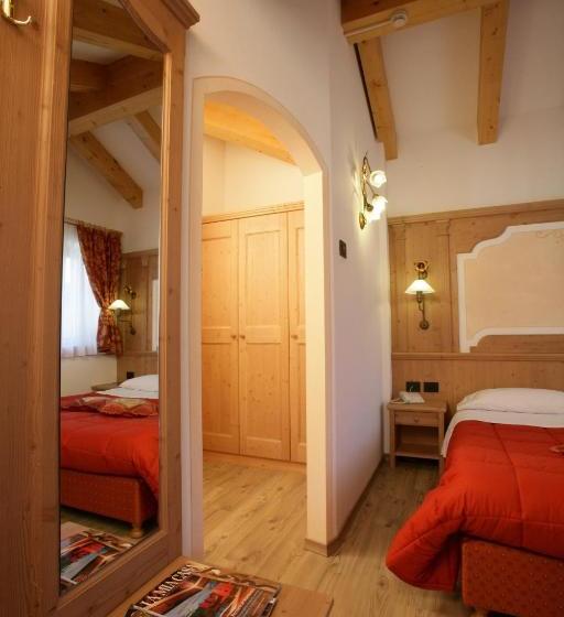 בית מלון כפרי Garni La Roccia