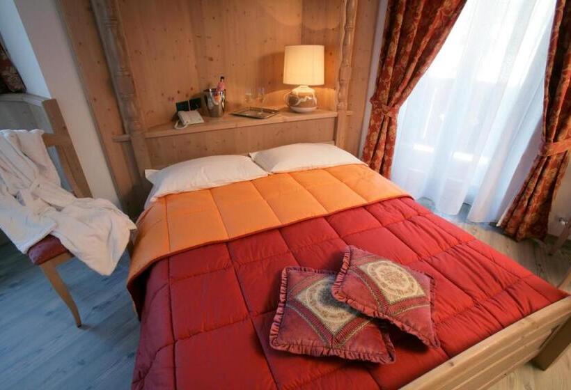 בית מלון כפרי Garni La Roccia