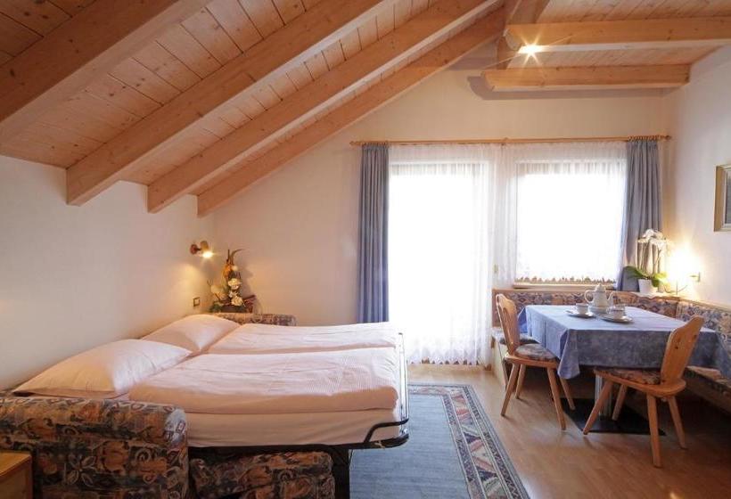 בית מלון כפרי Garnì Lasteis B&b   Apartments