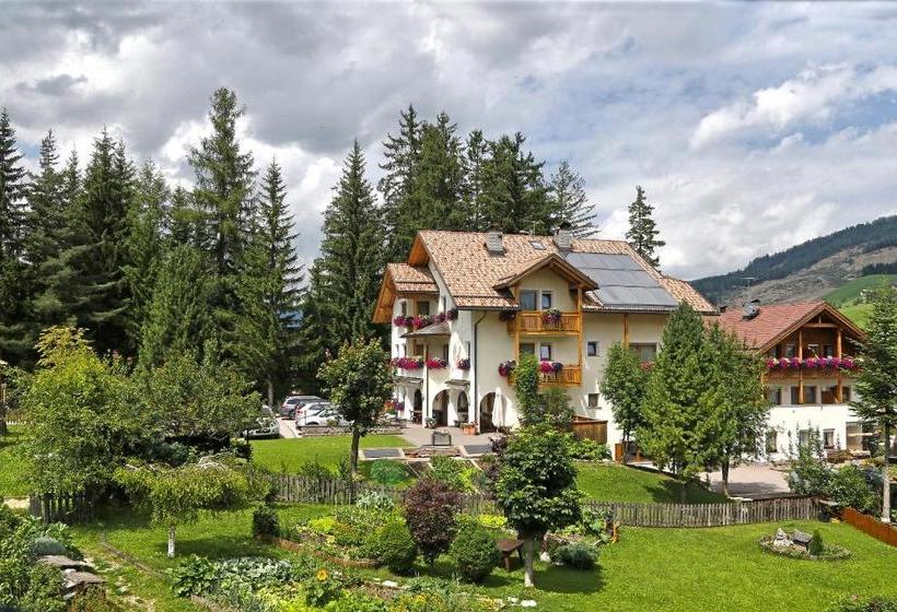 호텔 Garnì Lasteis B&b   Apartments