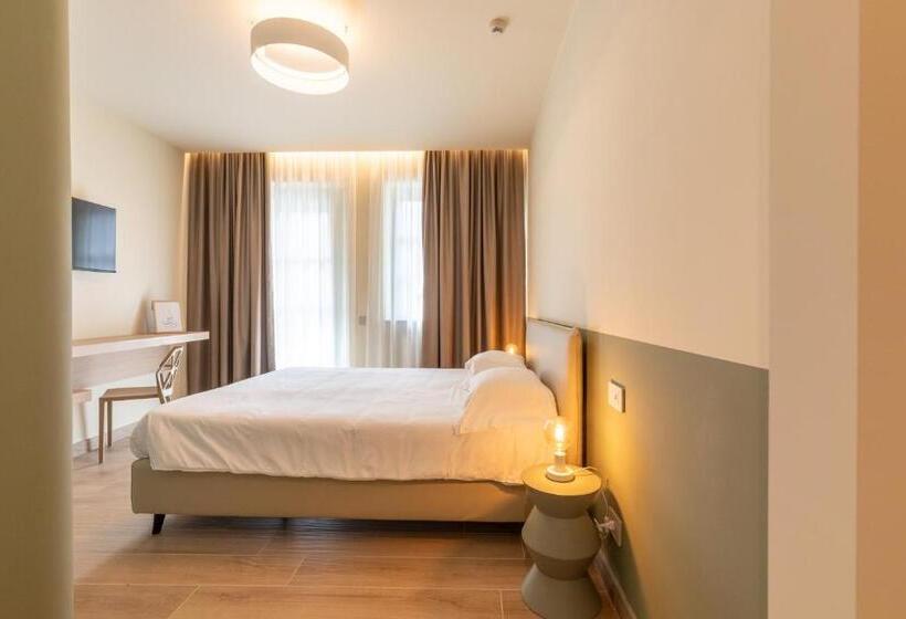 Отель Le Lanterne